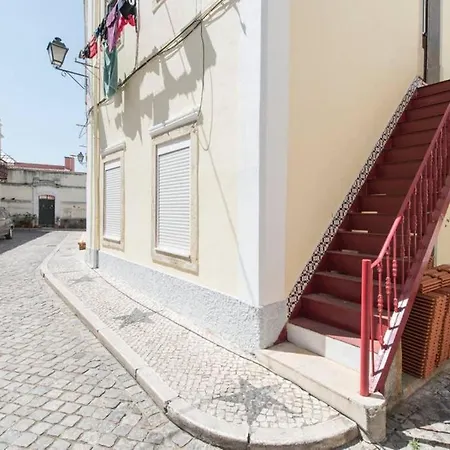 Apartment Traditional Tete's Studio On A Typical Neighborhood *